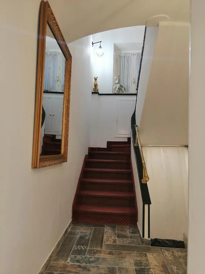 Hotel Cinquantatre Rome