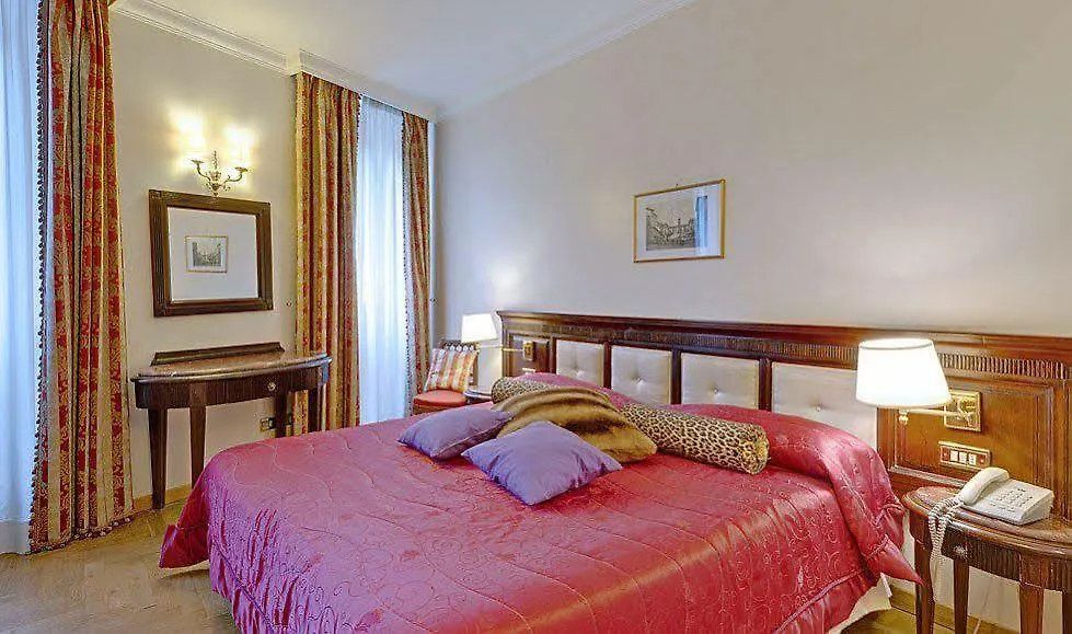Hotel Cinquantatre Rom 3*,  Italien