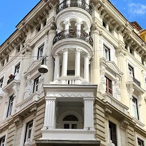 3* Hotell Le Petit