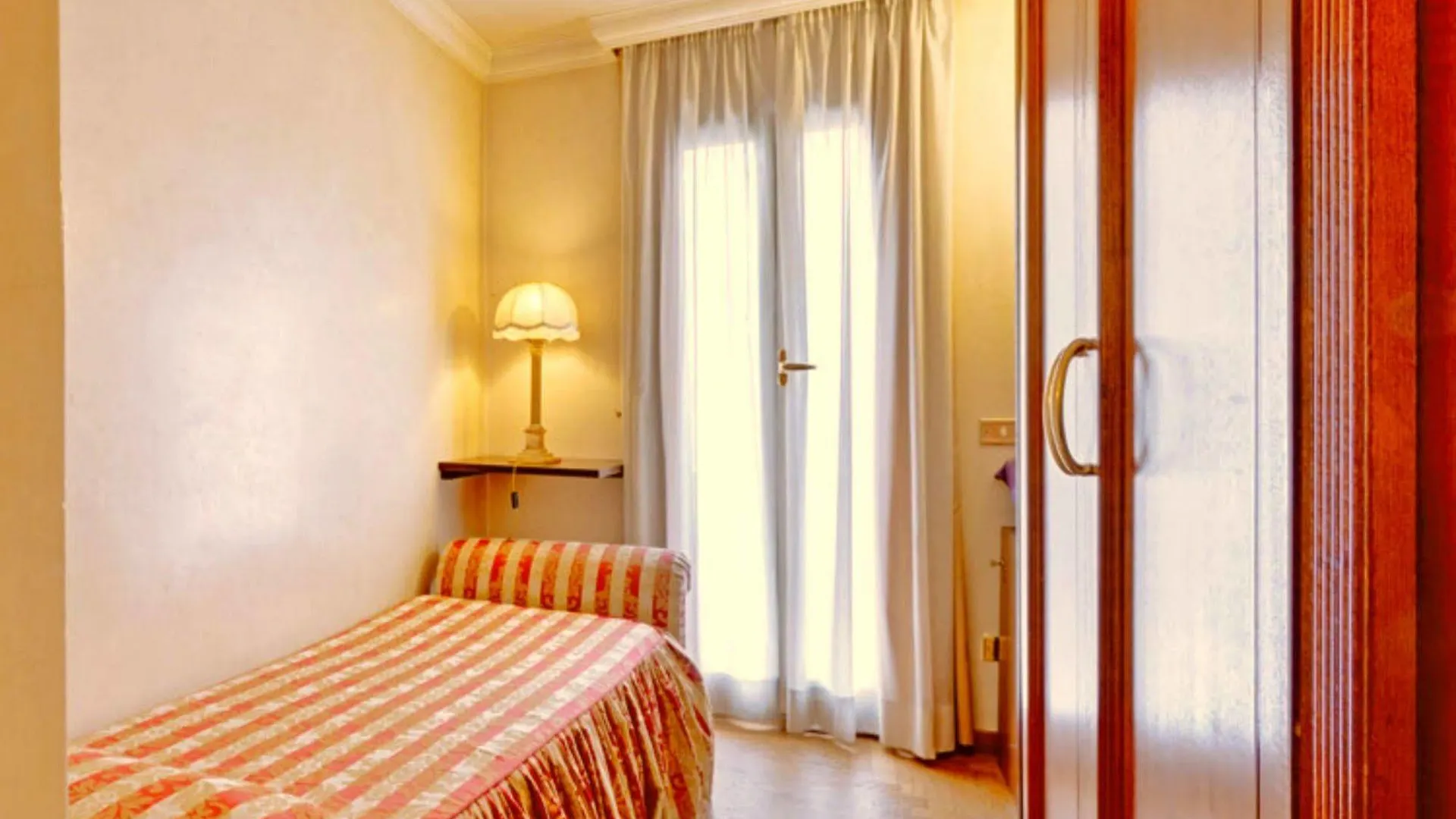 Hotel Cinquantatre Rom