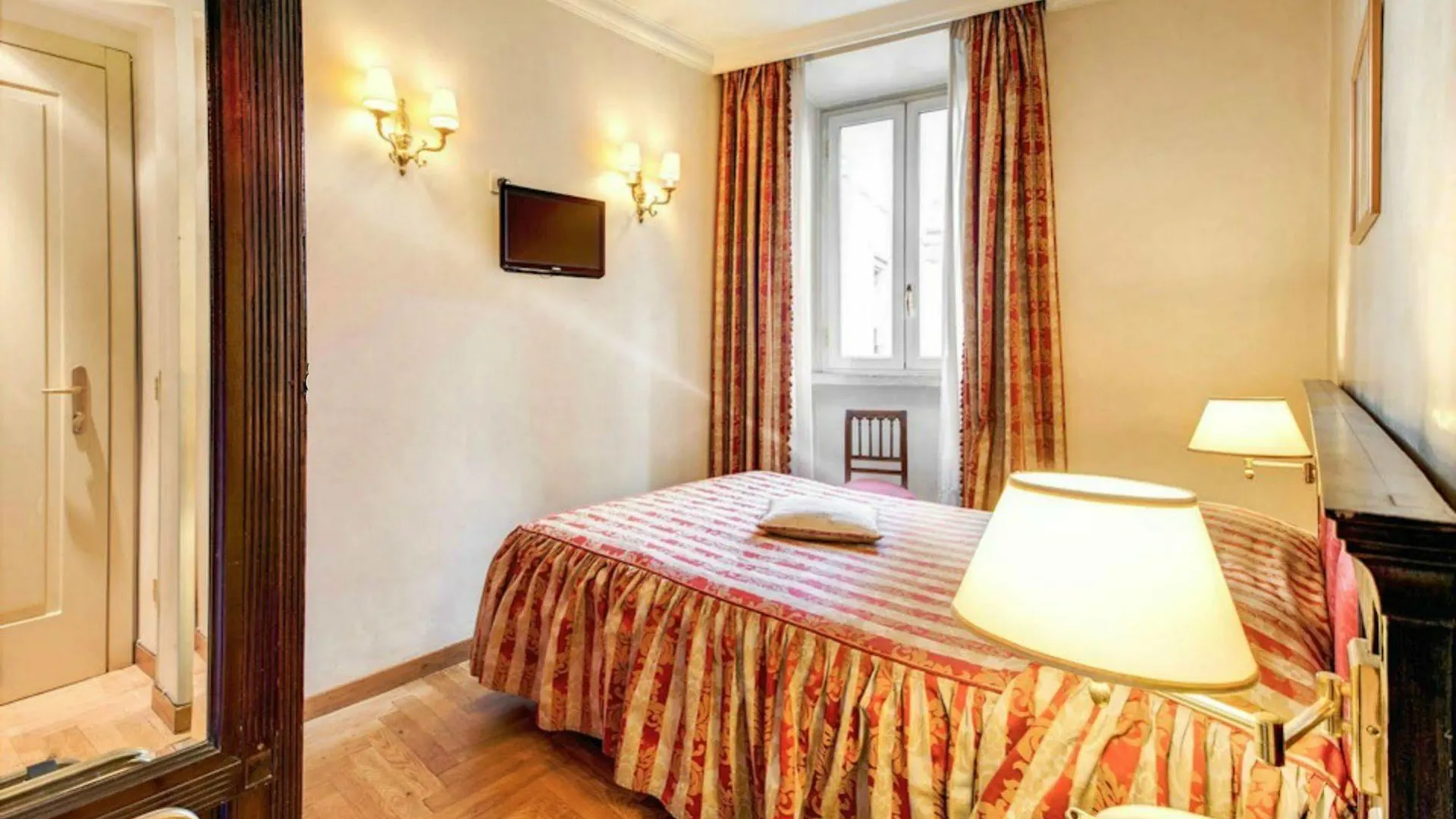 Hotel Cinquantatre Rom